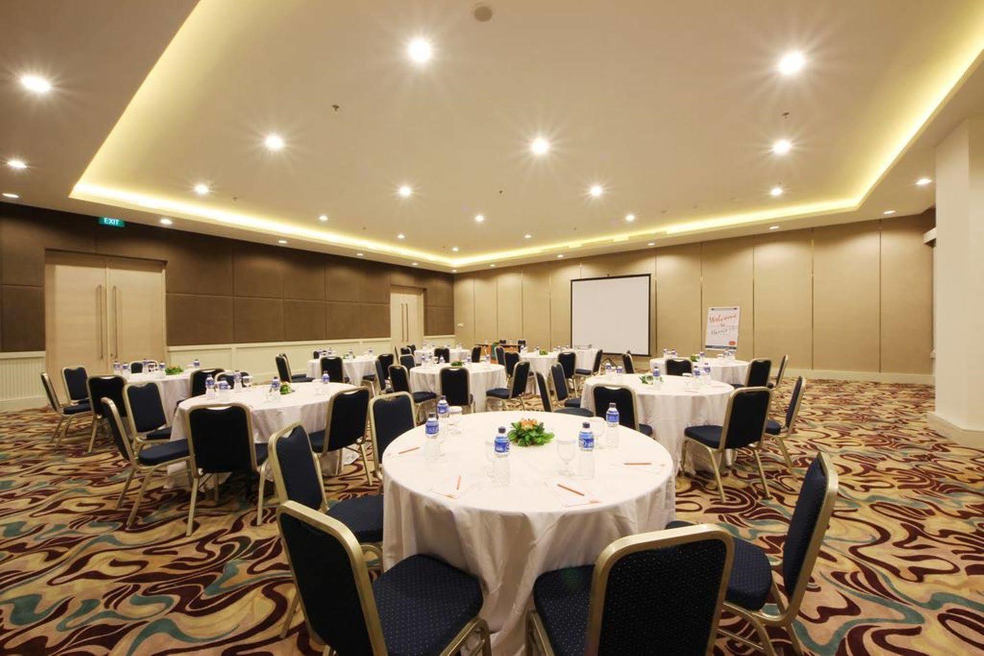Pop! Hotel Festival Citylink Bandung Dış mekan fotoğraf