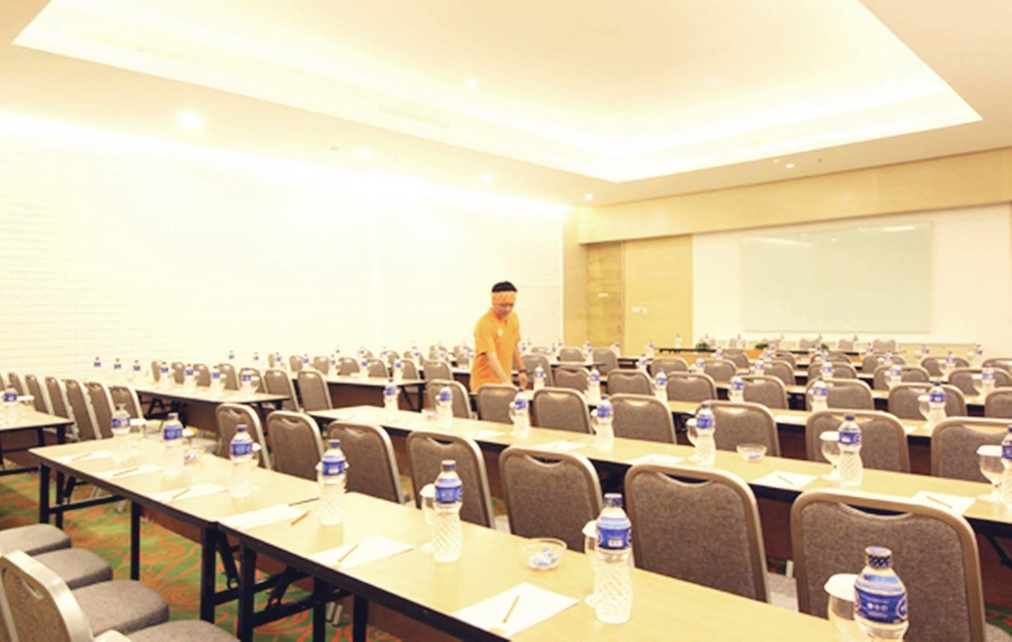 Pop! Hotel Festival Citylink Bandung Dış mekan fotoğraf