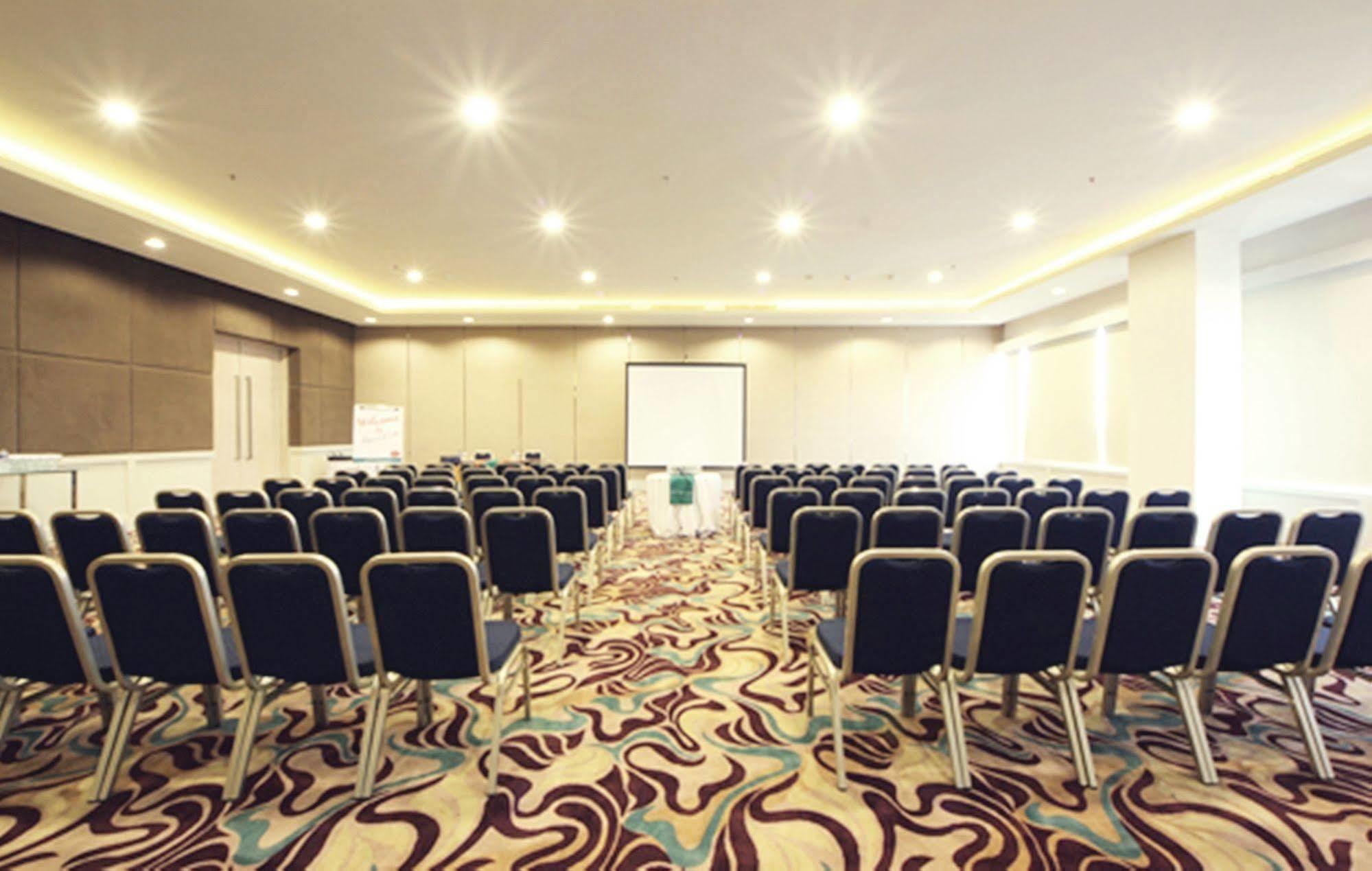 Pop! Hotel Festival Citylink Bandung Dış mekan fotoğraf